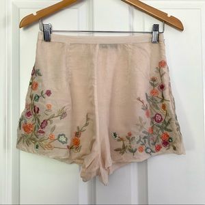 Nordstrom/Love Sam: Jardin Embroidered Shorts
